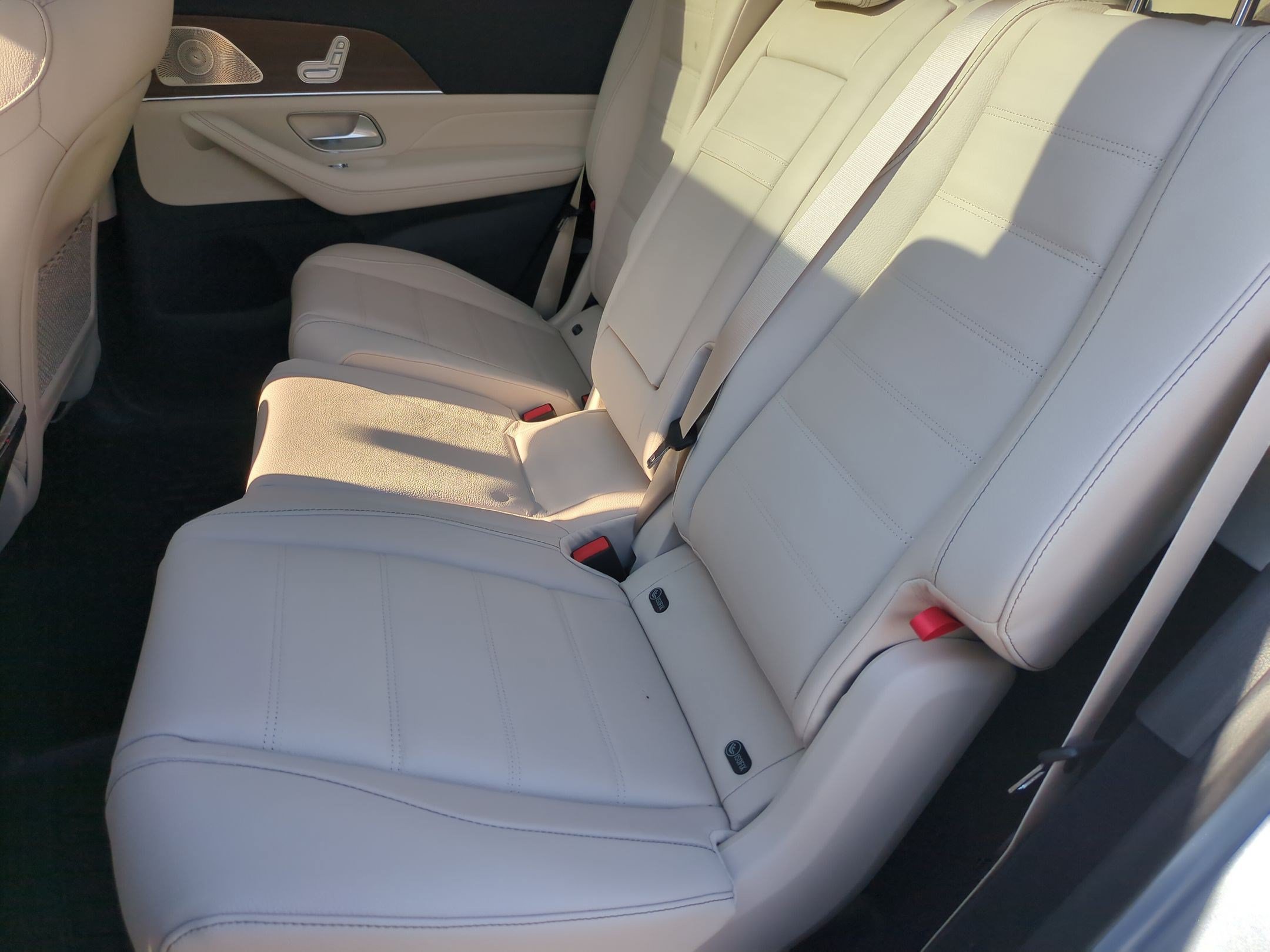 Certified 2025 Mercedes-Benz GLS 450 4MATIC image 31