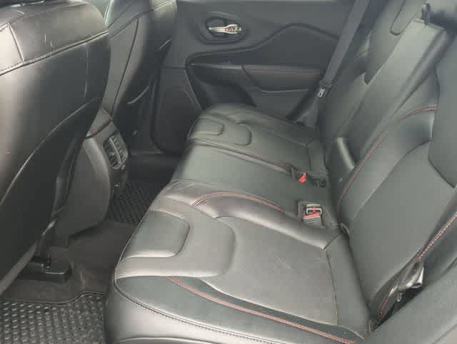 Used 2022 Jeep Cherokee Trailhawk w/ Premium Leather Package AWD/4WD image 19