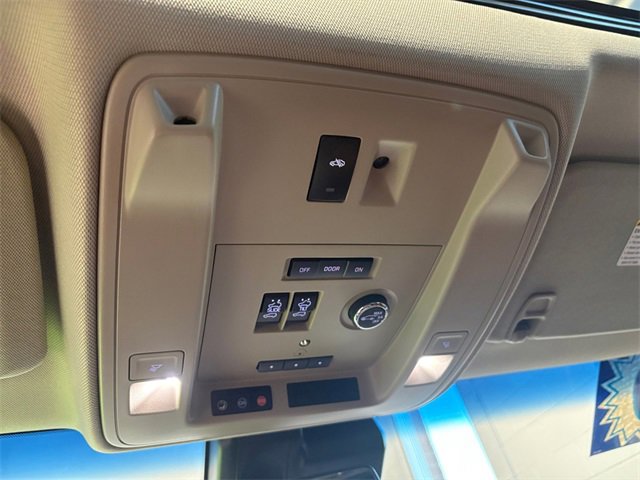 Used 2019 Cadillac Escalade Premium Luxury image 23