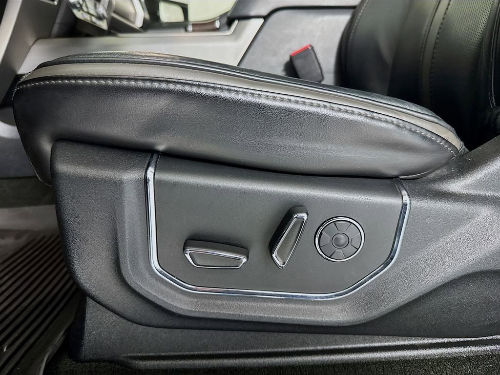 Used 2017 Ford F250 Platinum w/ Platinum Ultimate Package image 19