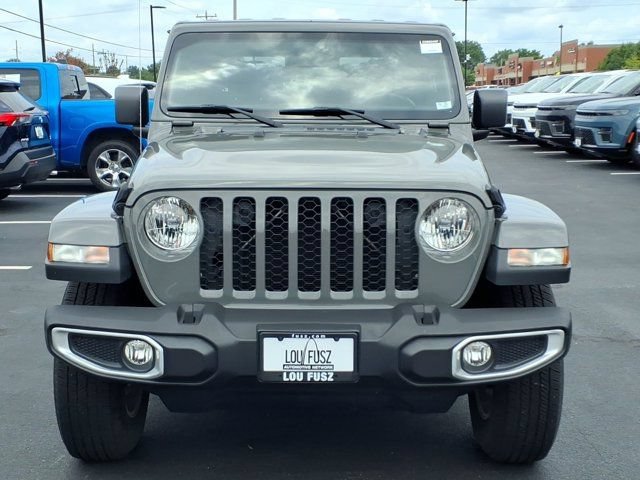 Used 2023 Jeep Gladiator Sport AWD/4WD image 32