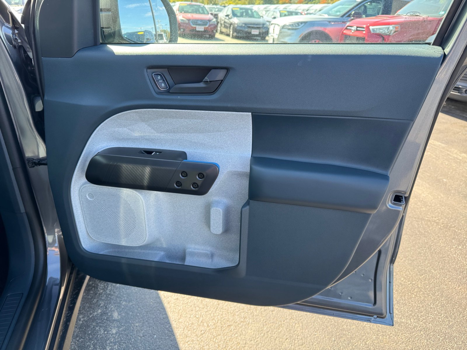 New 2025 Ford Maverick XLT FWD image 29