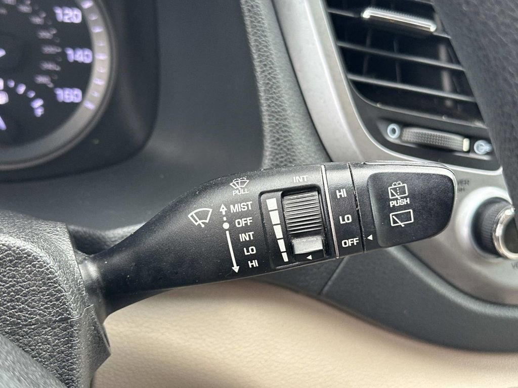 Used 2016 Hyundai Tucson SE image 21