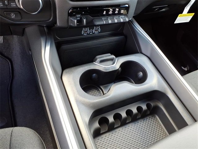 New 2026 RAM 1500 4x4 Crew Cab image 21