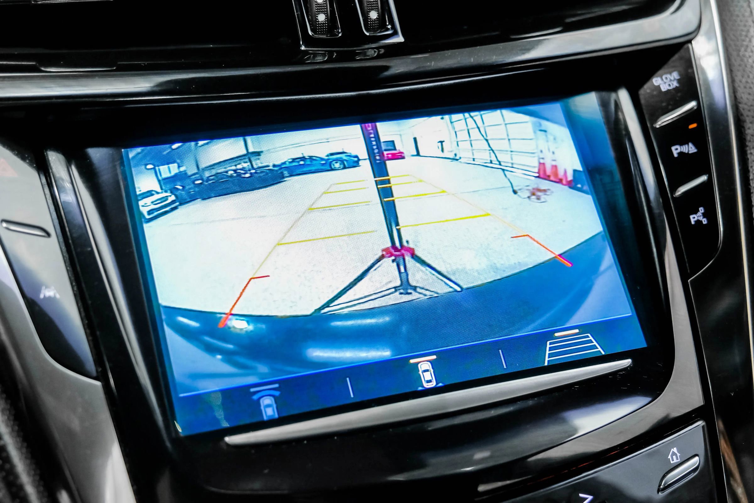 Used 2018 Cadillac CTS V w/ Luxury Package image 31