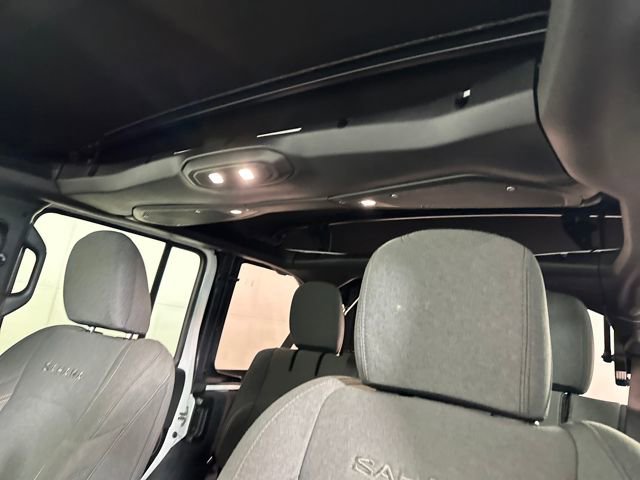 Used 2024 Jeep Wrangler Sahara 4xe image 12