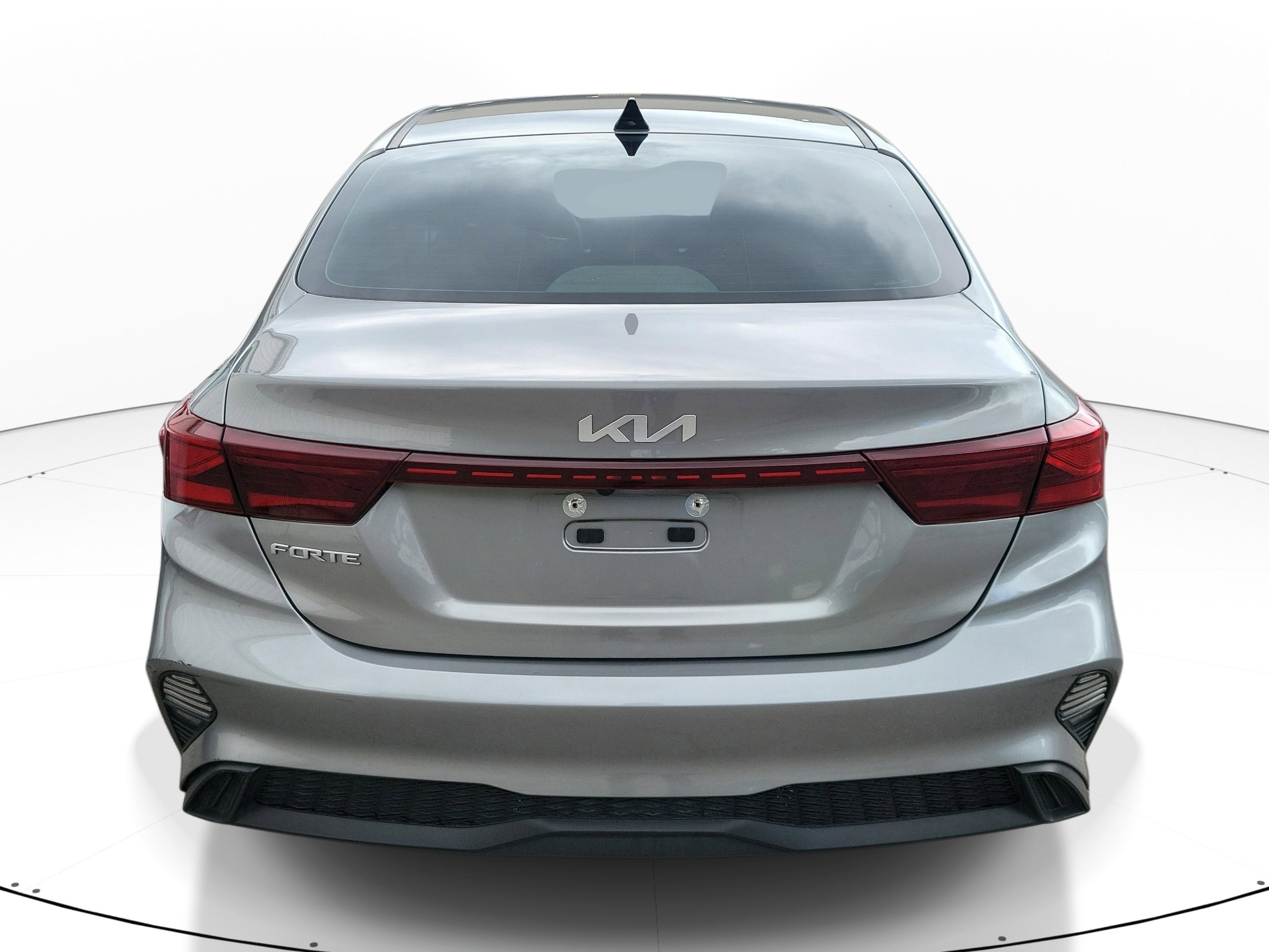 Used 2023 Kia Forte LXS FWD image 5