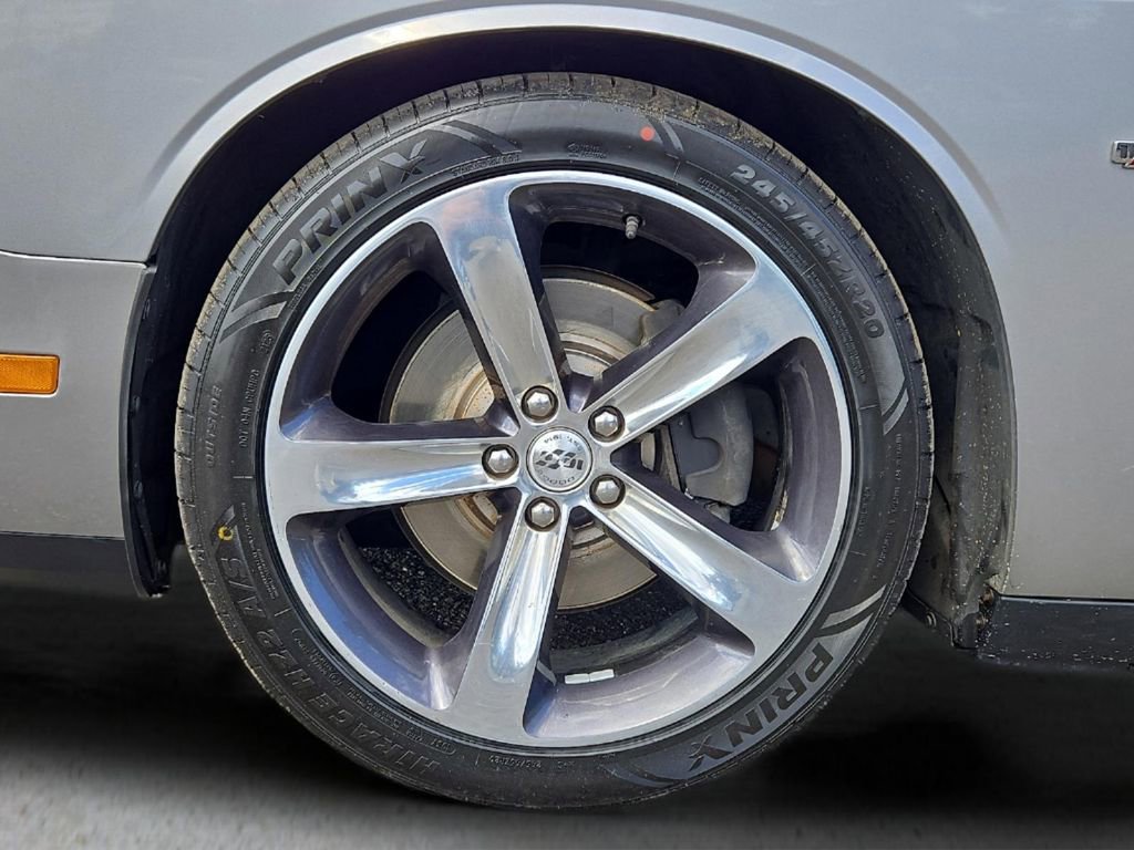 Used 2014 Dodge Challenger R/T RWD image 8