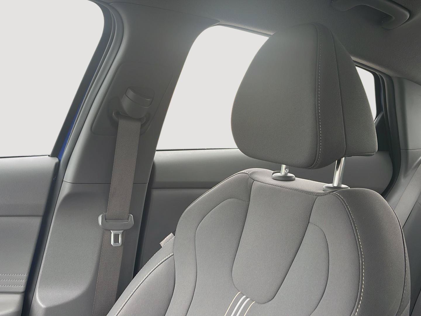 Certified 2023 Hyundai Elantra SEL FWD image 32