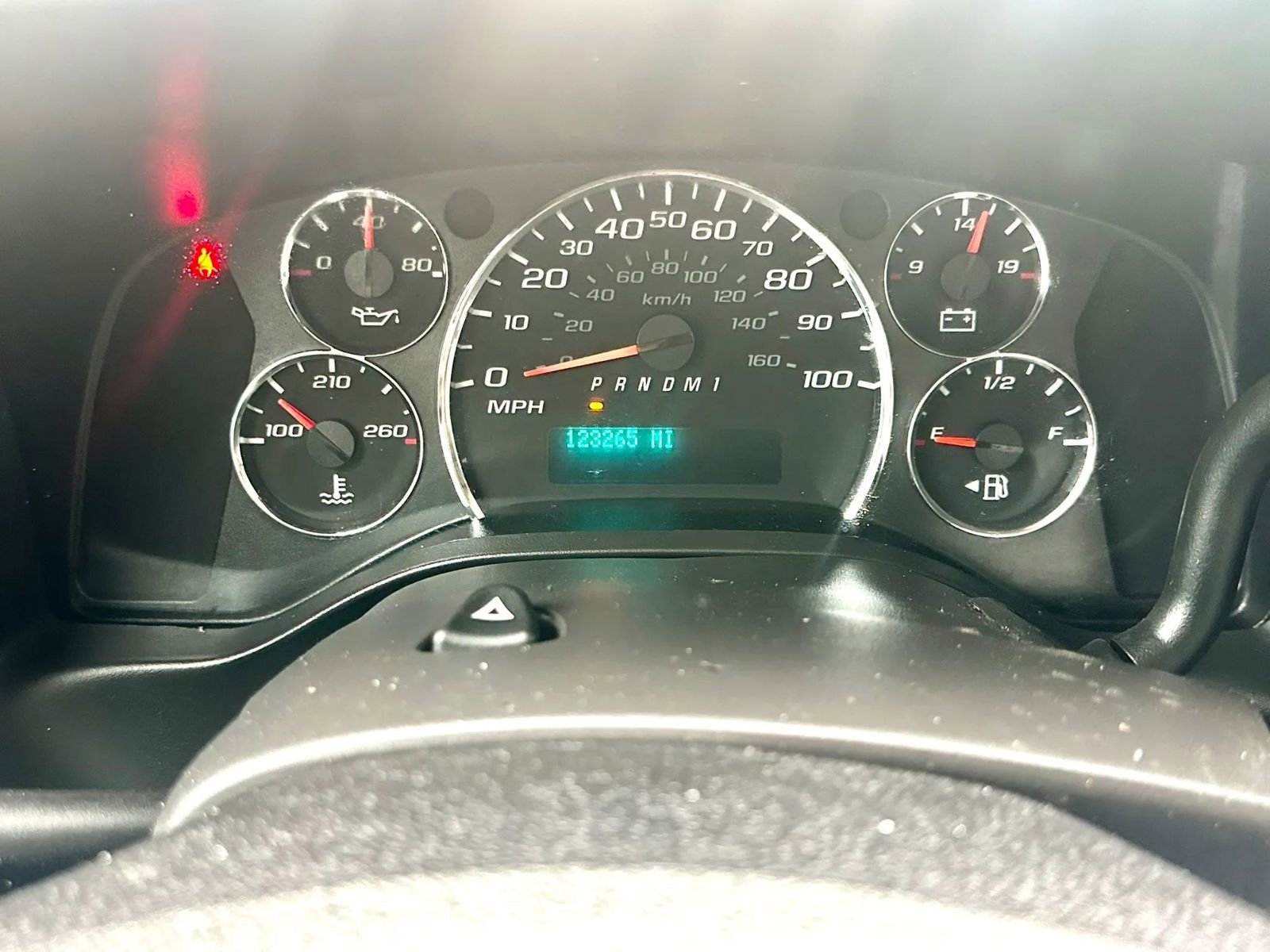 Used 2017 Chevrolet Express 2500 RWD image 18