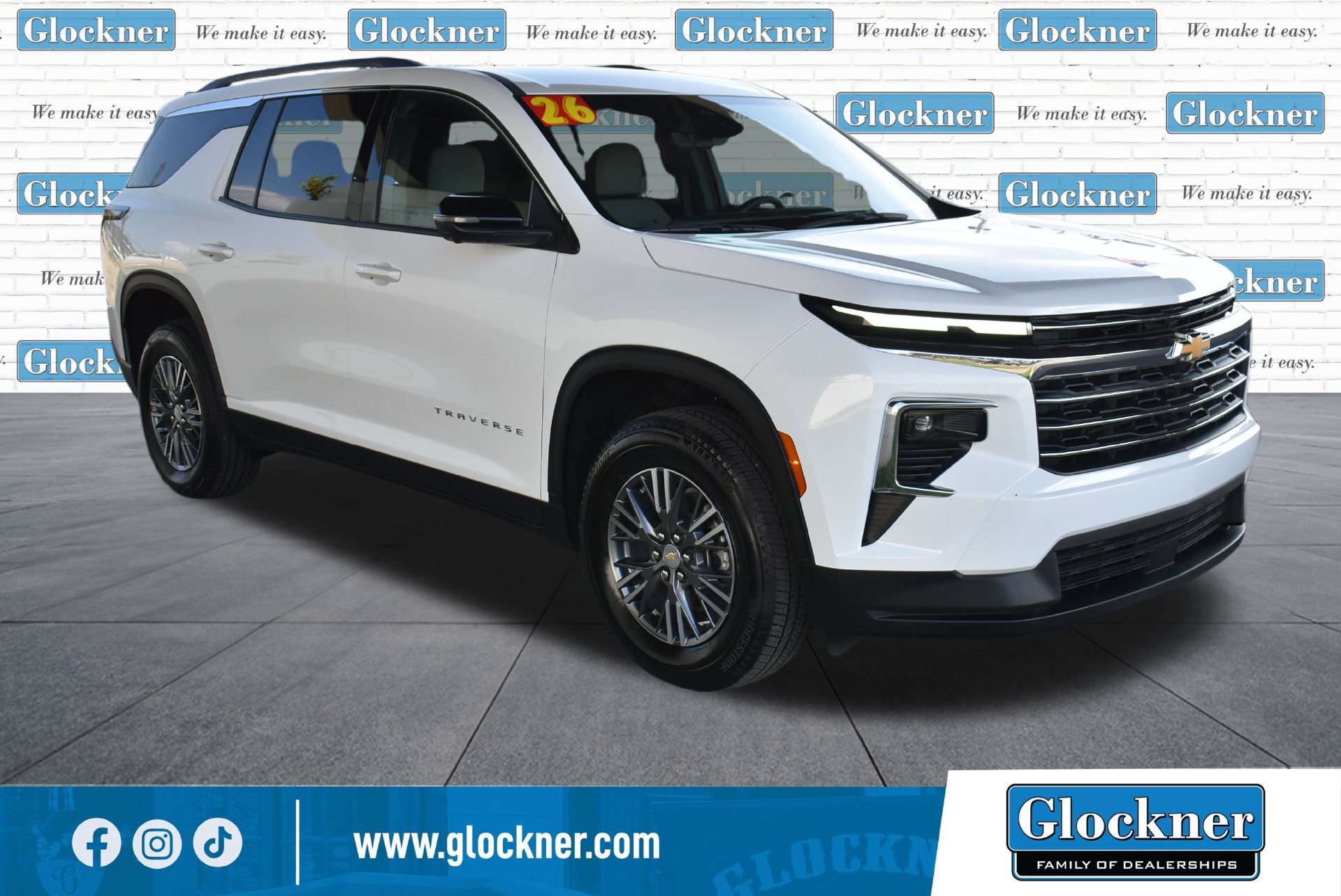 Used 2026 Chevrolet Traverse LT w/ Driver Confidence Package FWD image 3