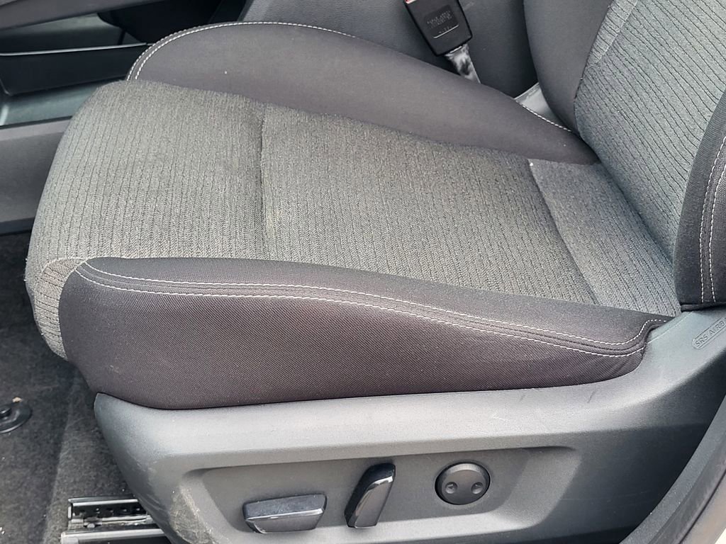 Used 2023 Nissan Rogue SV image 21