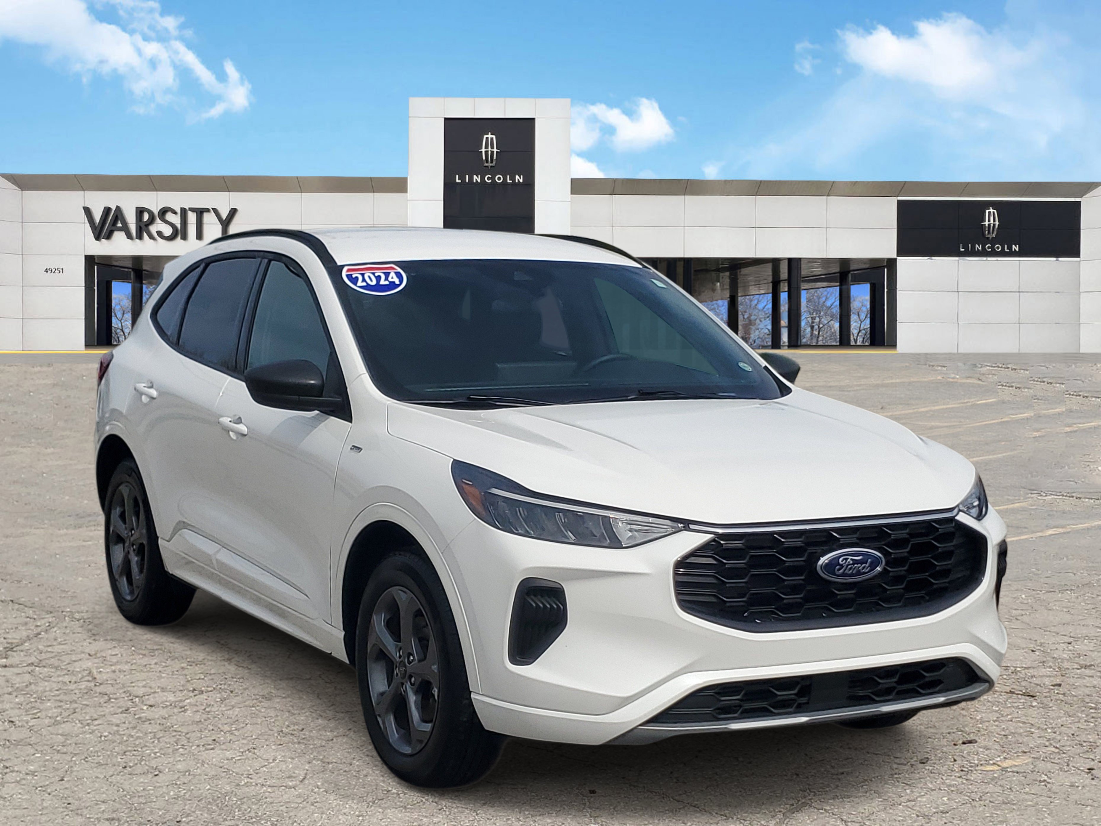 Used 2024 Ford Escape ST-Line w/ Tech Pack #1 AWD/4WD image 1