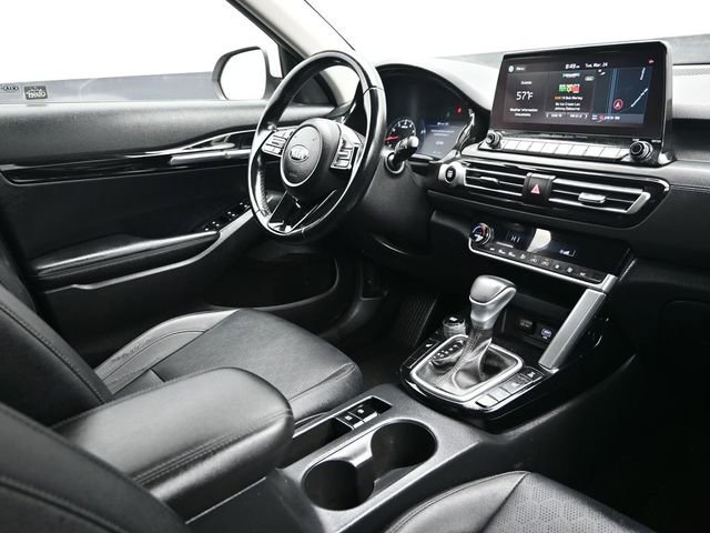 Used 2021 Kia Seltos SX w/ SX Sunroof Package image 16