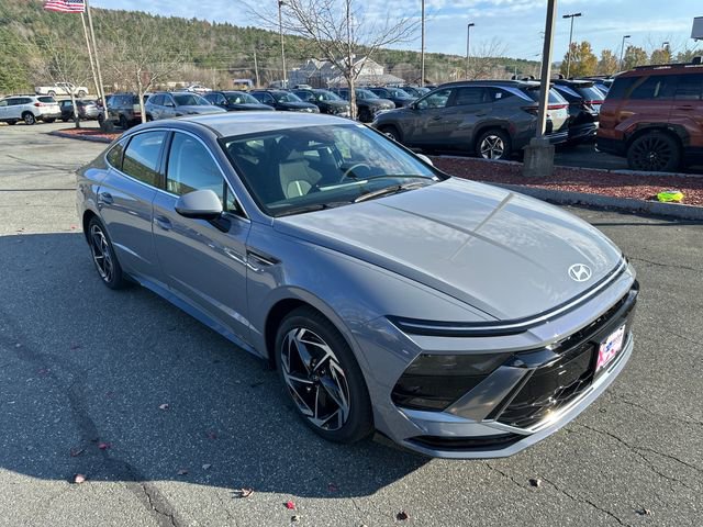 New 2026 Hyundai Sonata SEL FWD image 7