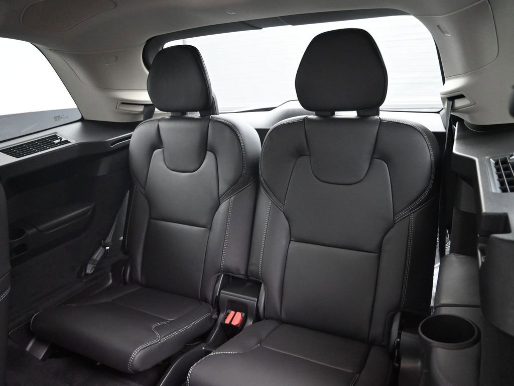 New 2026 Volvo XC90 B6 Ultra image 26
