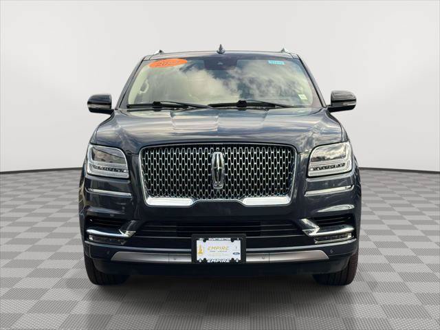 Used 2021 Lincoln Navigator L Reserve w/ Luxury Package AWD/4WD image 2
