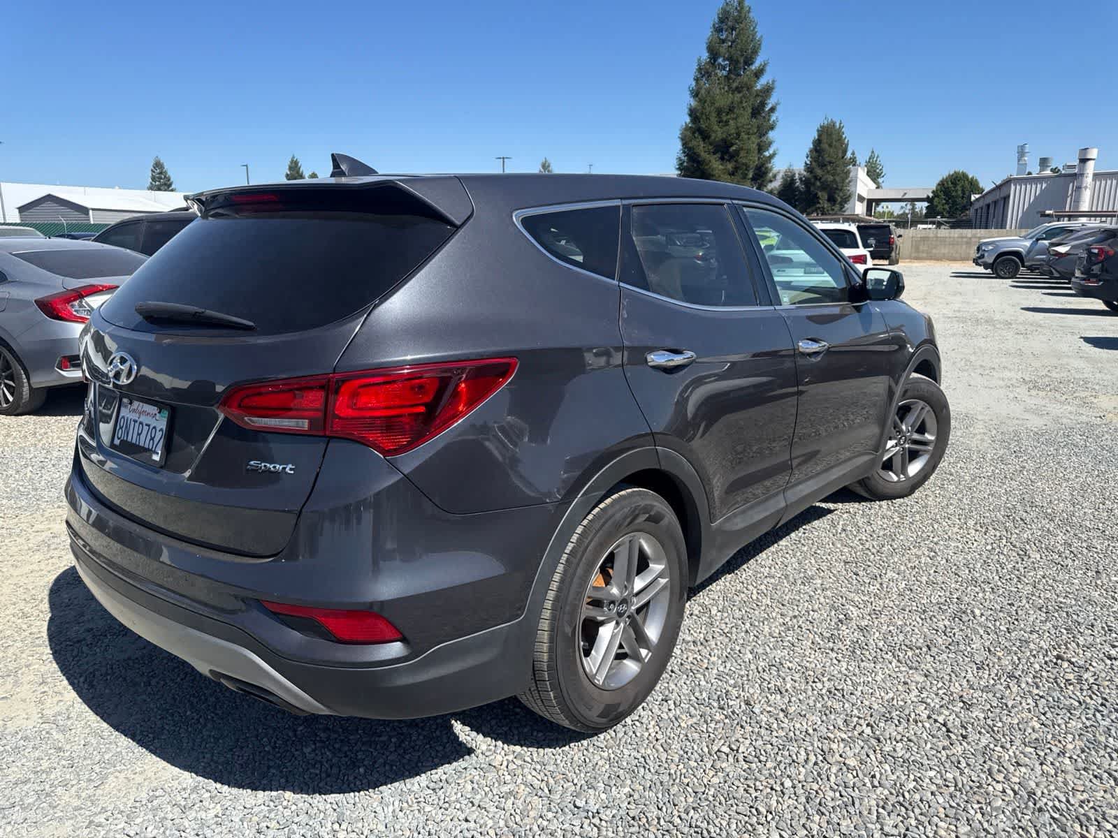 Used 2017 Hyundai Santa Fe Sport FWD image 5