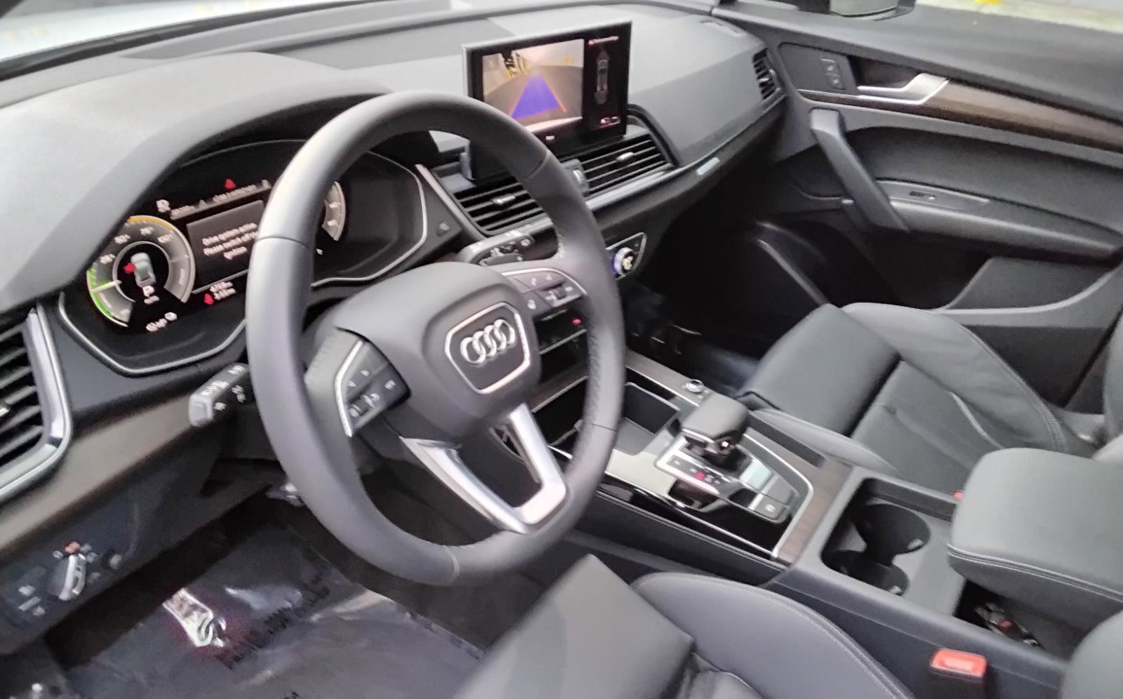 Certified 2024 Audi Q5 e Premium w/ Convenience Package image 17