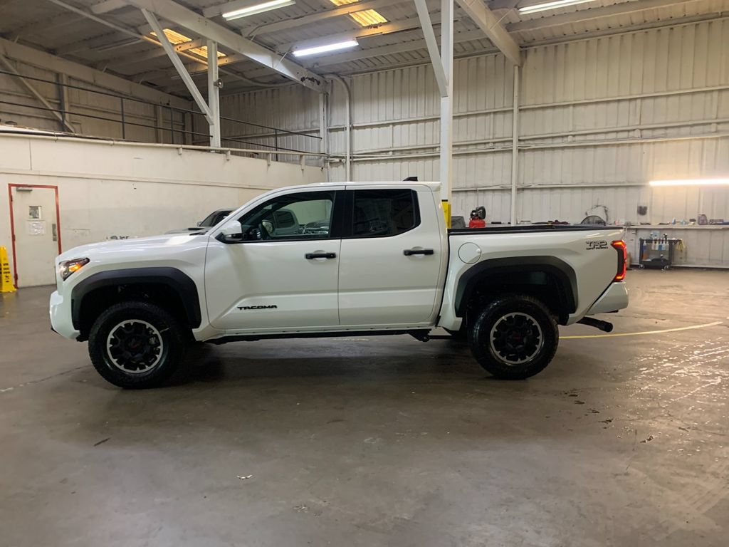 New 2026 Toyota Tacoma TRD Off-Road AWD/4WD image 1