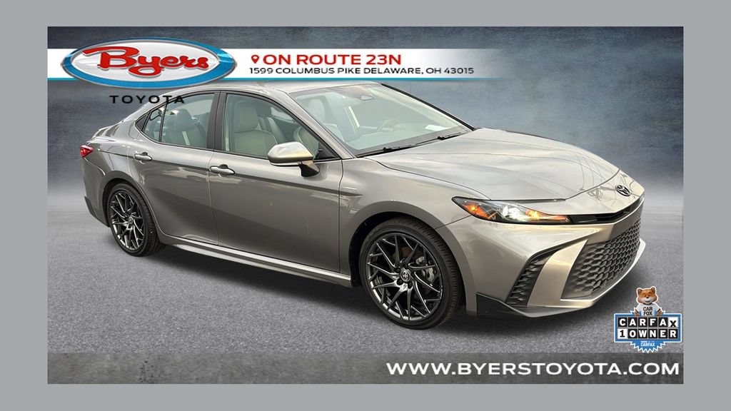 Used 2025 Toyota Camry SE w/ Convenience Package