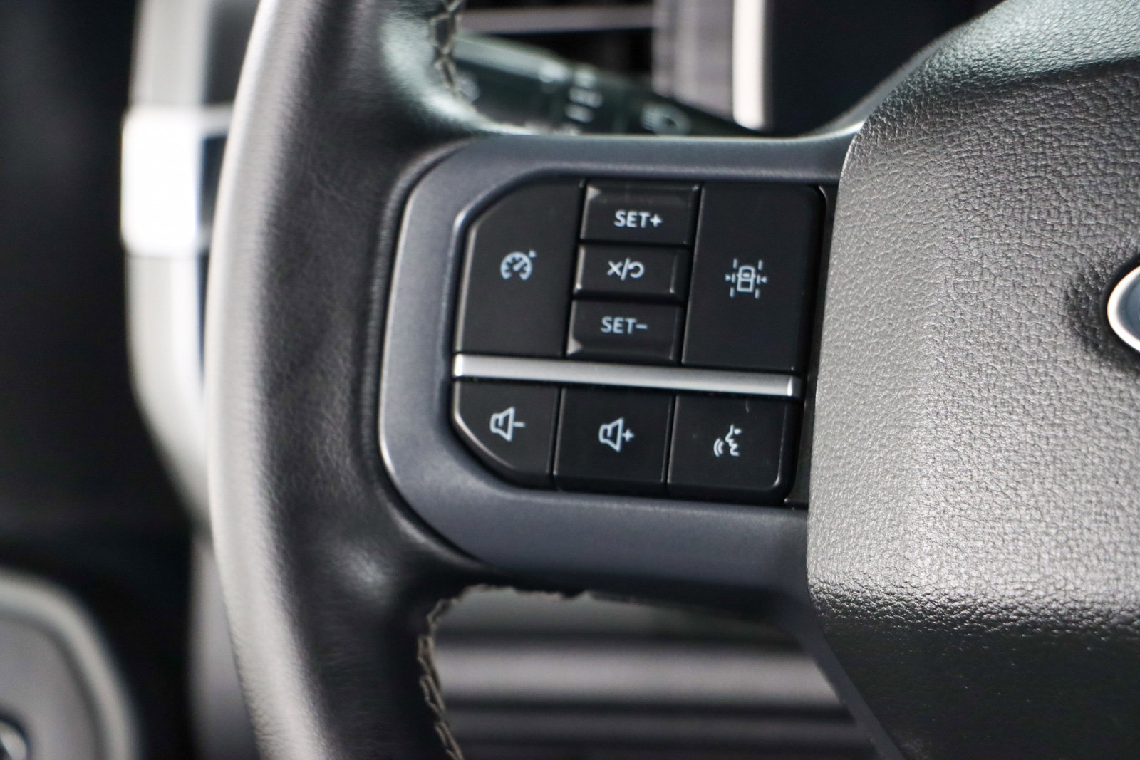 Used 2023 Ford F150 XLT w/ Equipment Group 302A High image 14