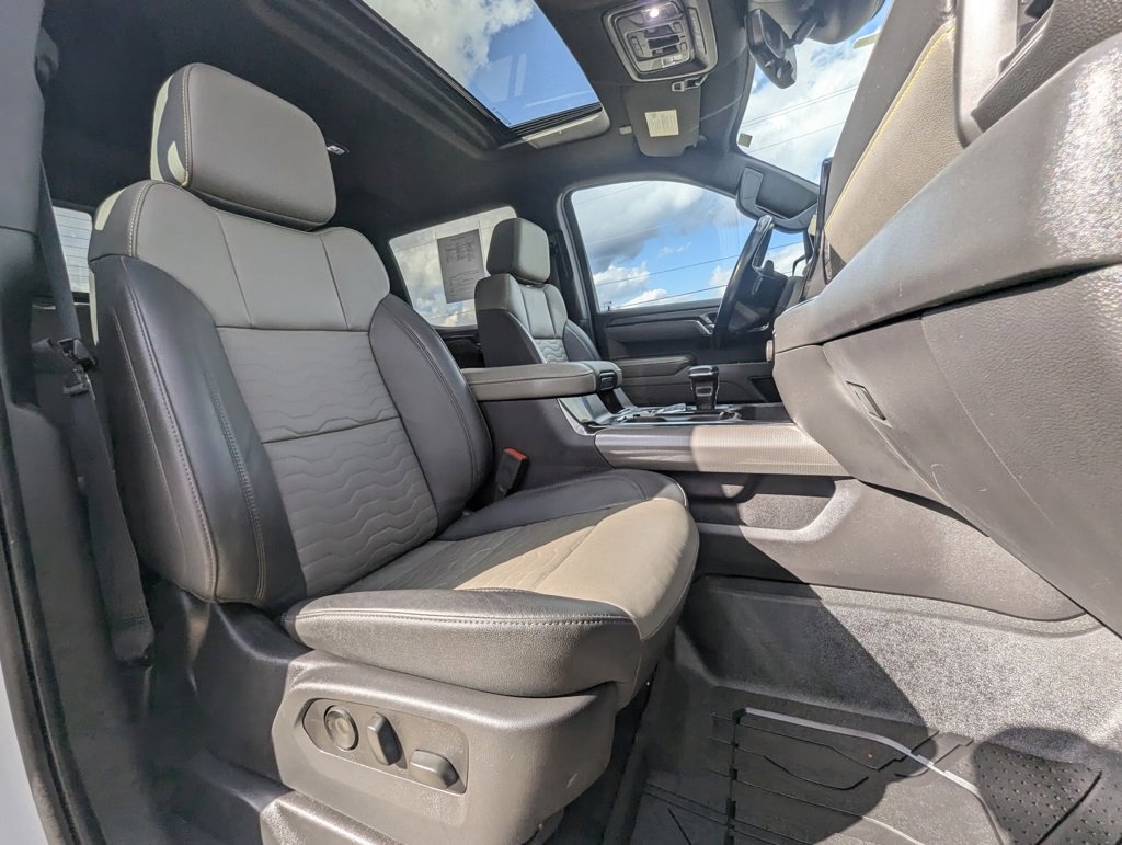 Used 2024 Chevrolet Silverado 1500 ZR2 w/ Technology Package image 30