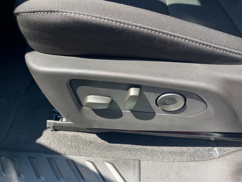 New 2026 Chevrolet Colorado LT image 9