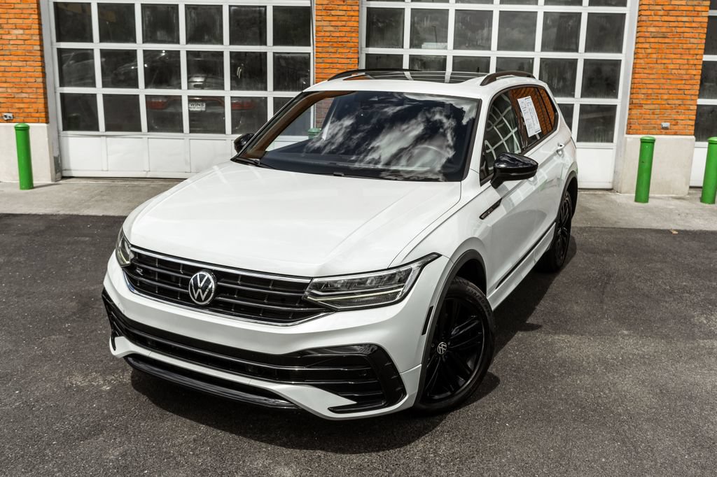 Used 2022 Volkswagen Tiguan SE R-Line AWD/4WD image 2