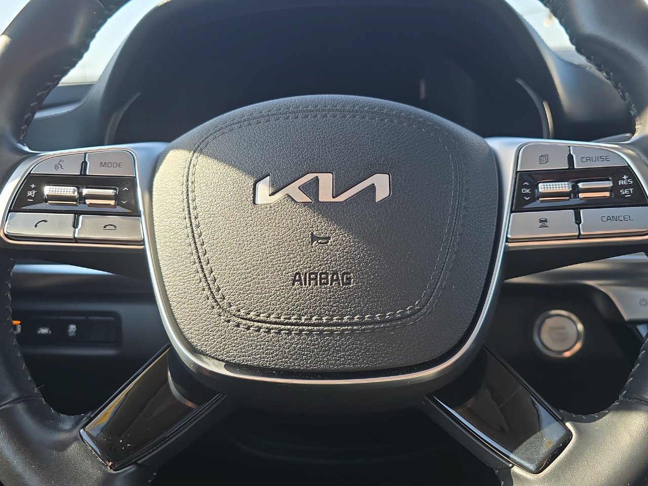 Used 2022 Kia Telluride S AWD/4WD image 12