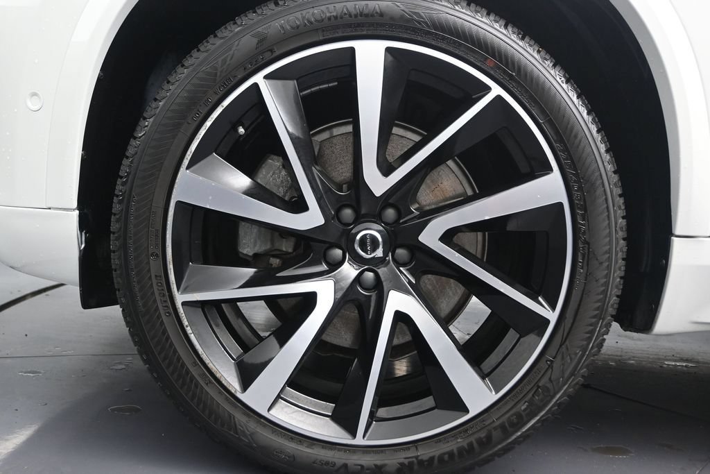 Certified 2023 Volvo XC90 B5 Plus AWD/4WD image 10