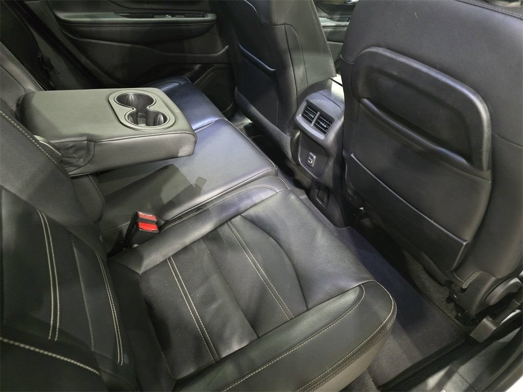 Used 2024 GMC Terrain Denali AWD/4WD image 11
