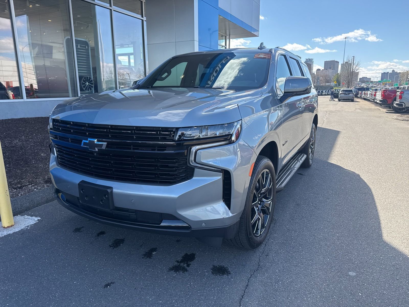 Used 2023 Chevrolet Tahoe RST w/ Luxury Package image 2