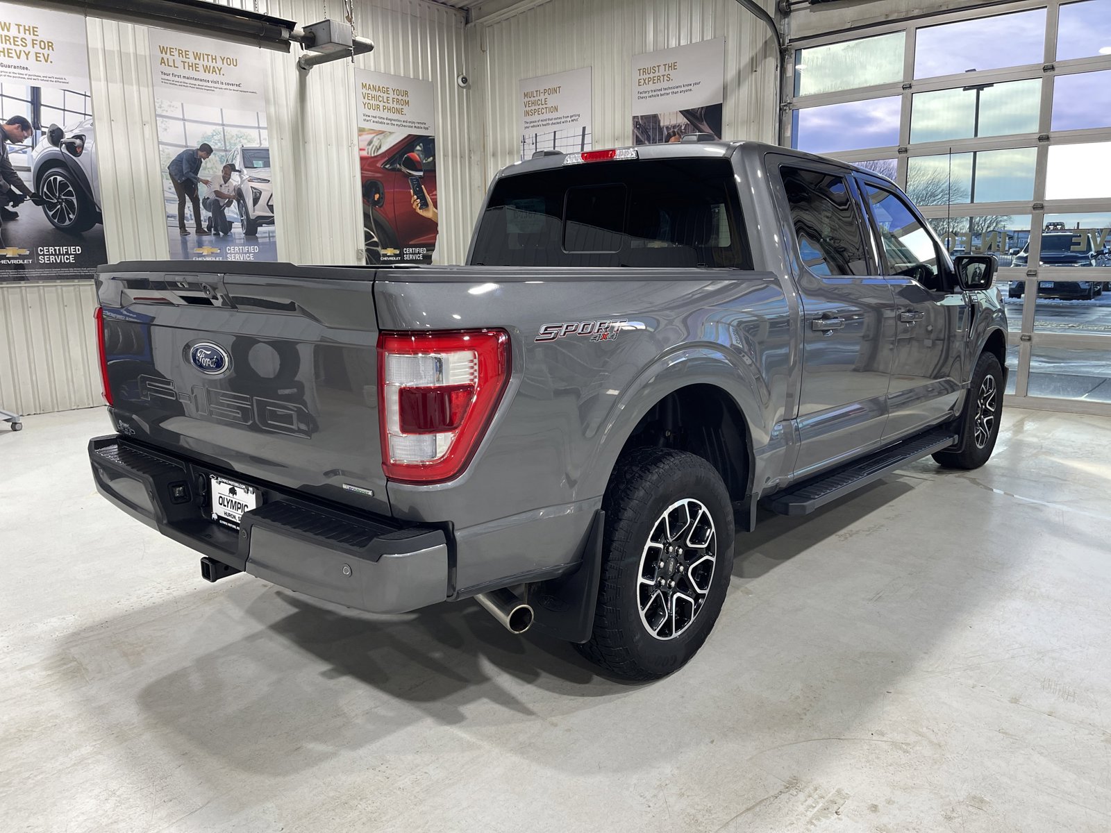 Used 2022 Ford F150 Lariat image 8