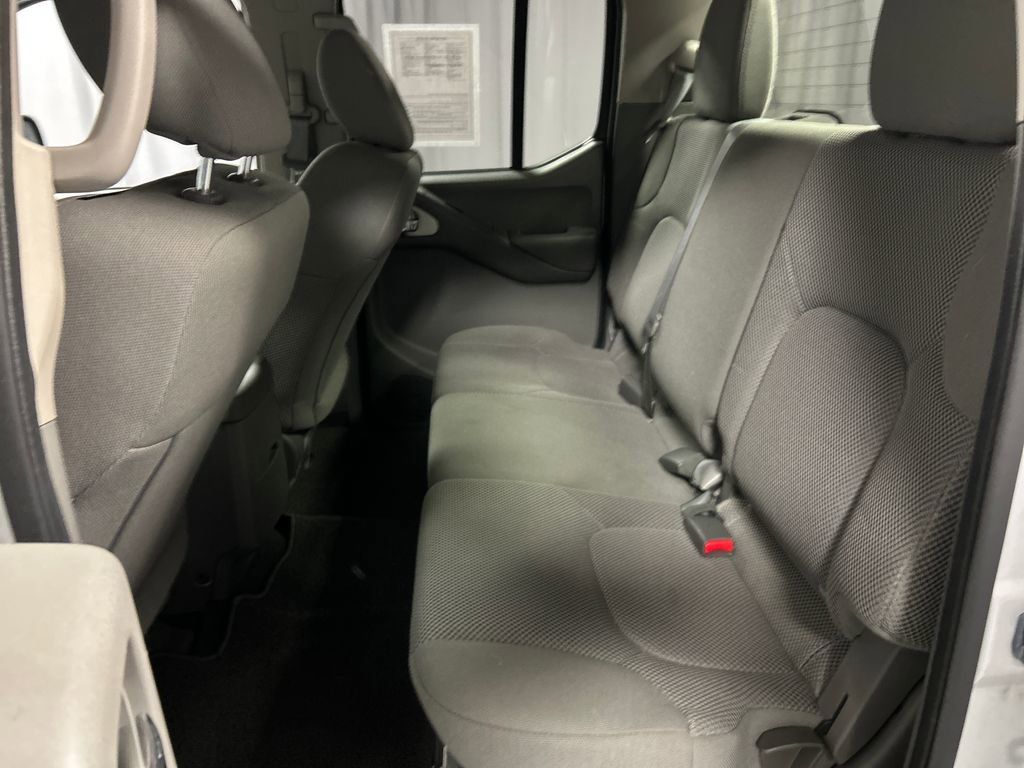 Used 2020 Nissan Frontier S image 21