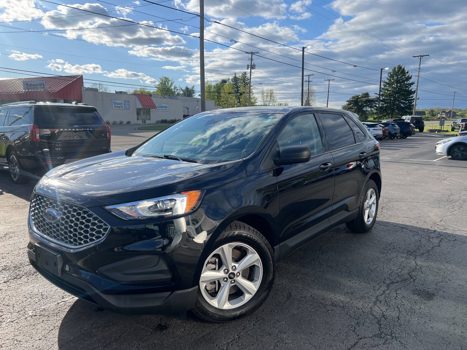 Used 2024 Ford Edge SE AWD/4WD image 13