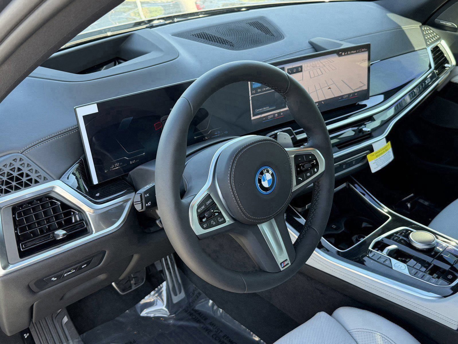 New 2026 BMW X5 xDrive50e w/ M Sport Package AWD/4WD image 21