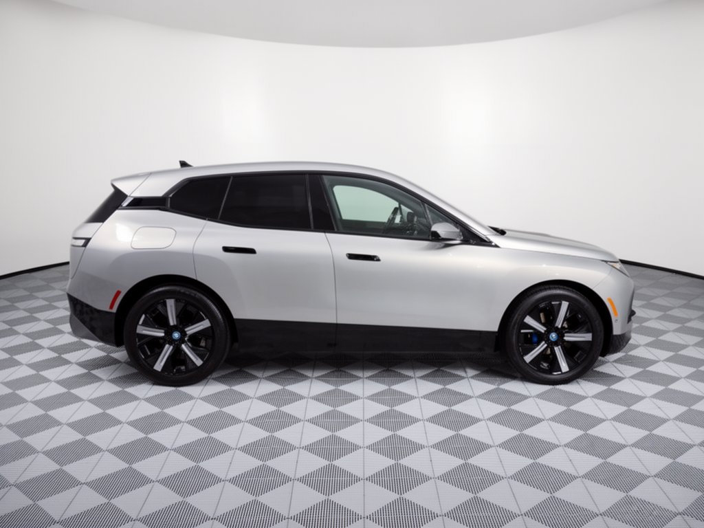 Certified 2024 BMW iX xDrive50 w/ Premium Package AWD/4WD image 8