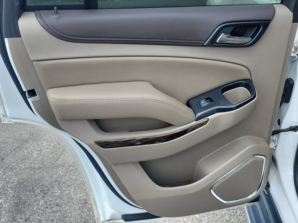 Used 2020 GMC Yukon SLT w/ Premium Edition RWD image 10