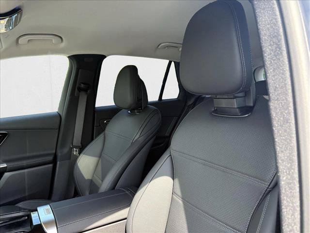 New 2025 Mercedes-Benz GLC 350e 4MATIC image 14