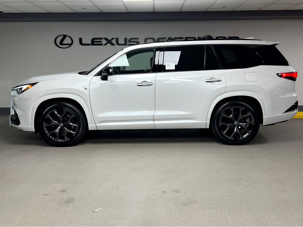 New 2026 Lexus TX 500h AWD image 4