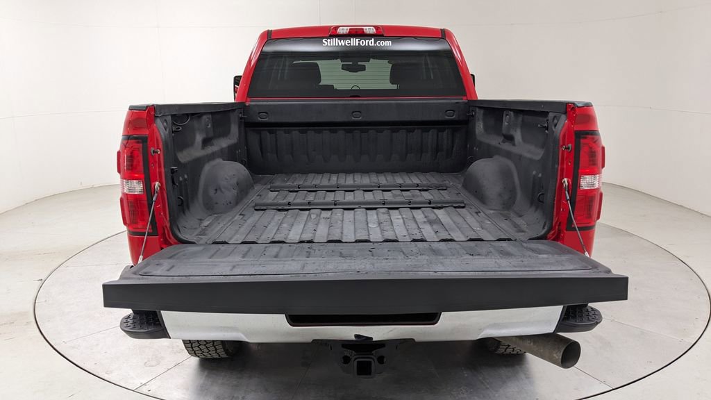 Used 2016 GMC Sierra 2500 SLT w/ Duramax Plus Package AWD/4WD image 6