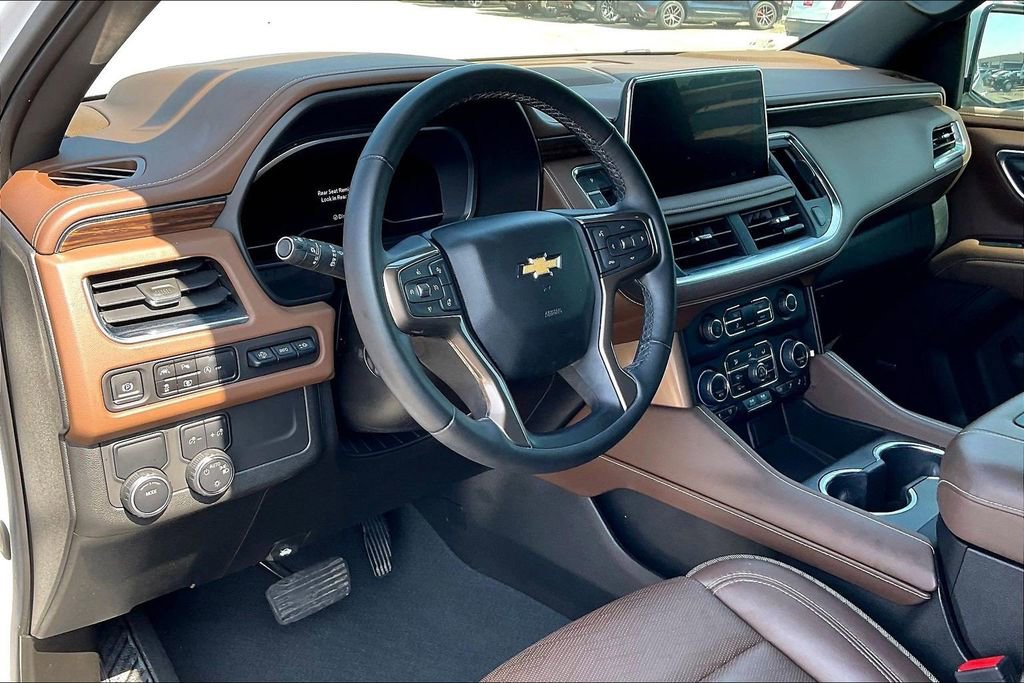 Used 2023 Chevrolet Tahoe High Country RWD image 14