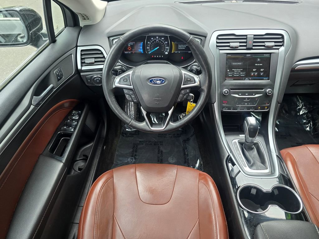 Used 2015 Ford Fusion SE w/ Equipment Group 202A FWD image 13