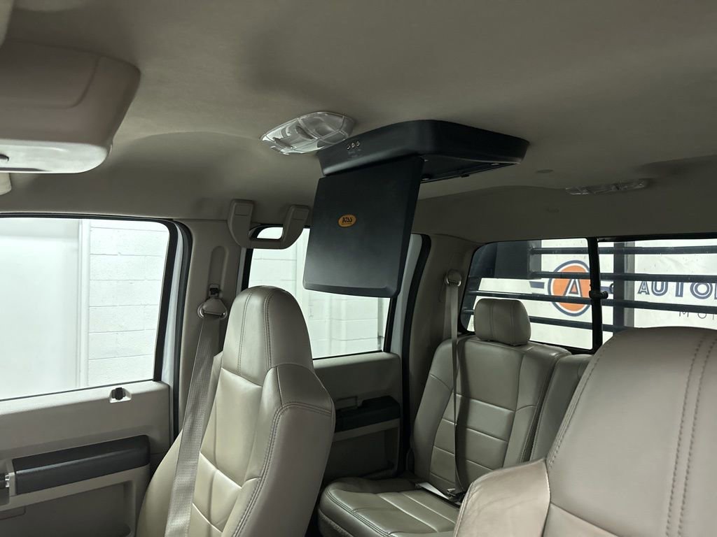 Used 2008 Ford F550 4x4 Crew Cab Super Duty image 28
