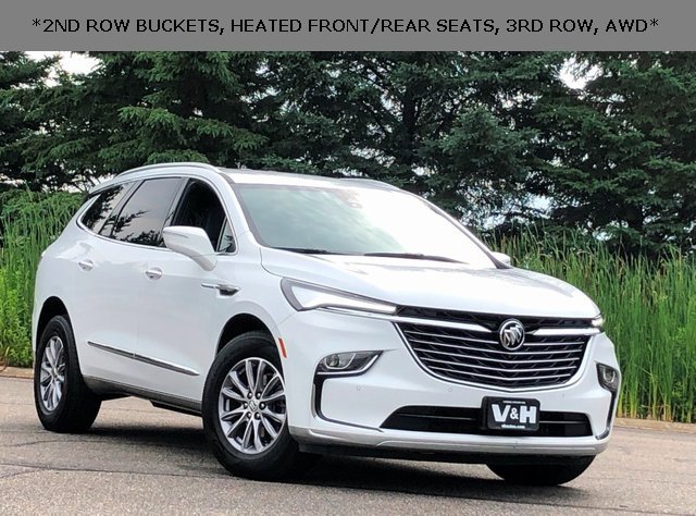 Used 2024 Buick Enclave Premium image 1