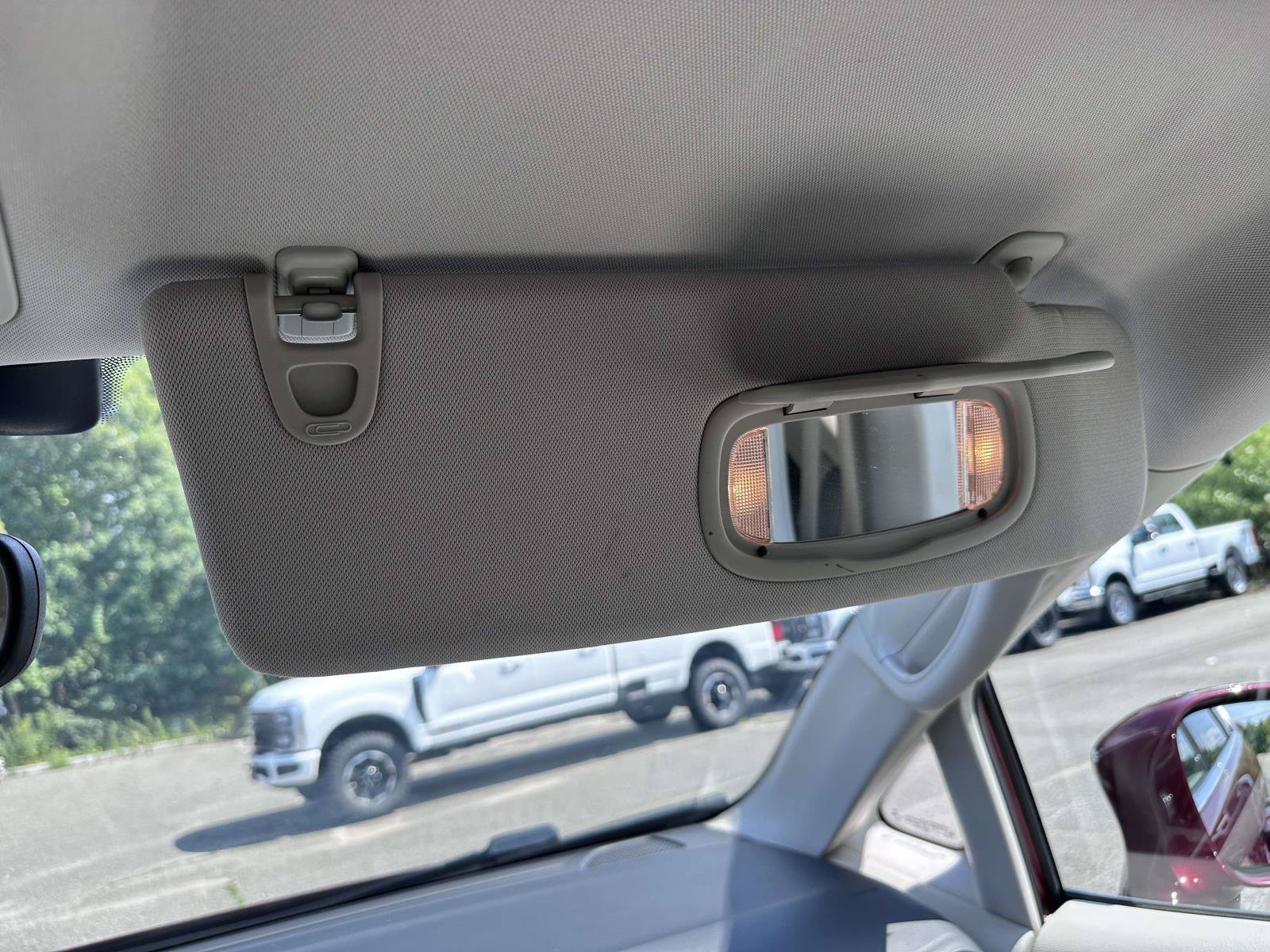 Used 2017 Chrysler Pacifica Touring-L FWD image 30