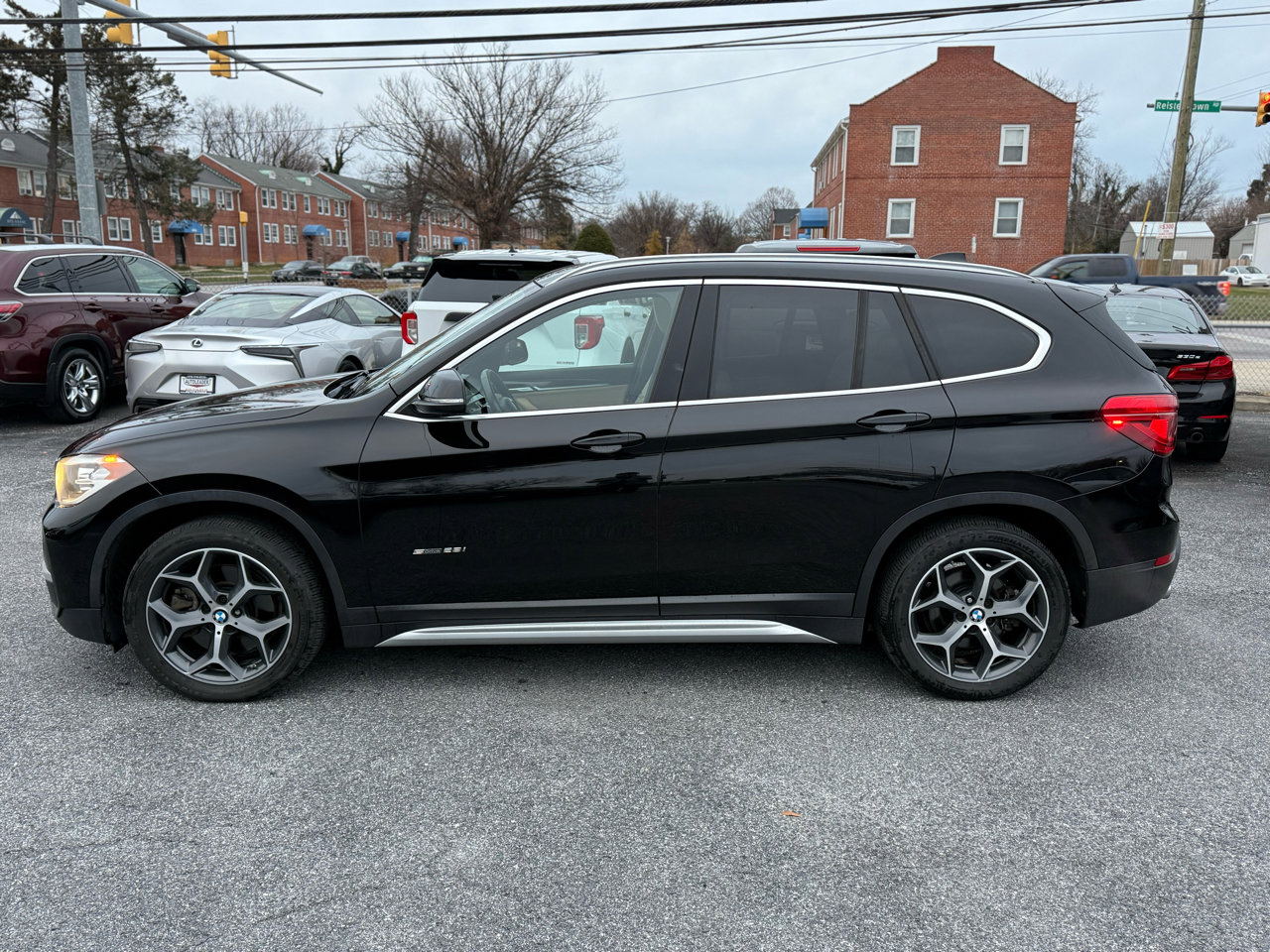 Used 2018 BMW X1 sDrive28i image 9