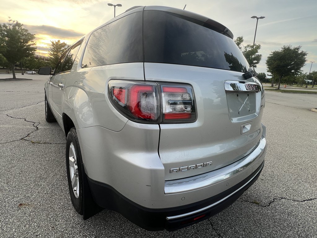 Used 2015 GMC Acadia SLE FWD image 3