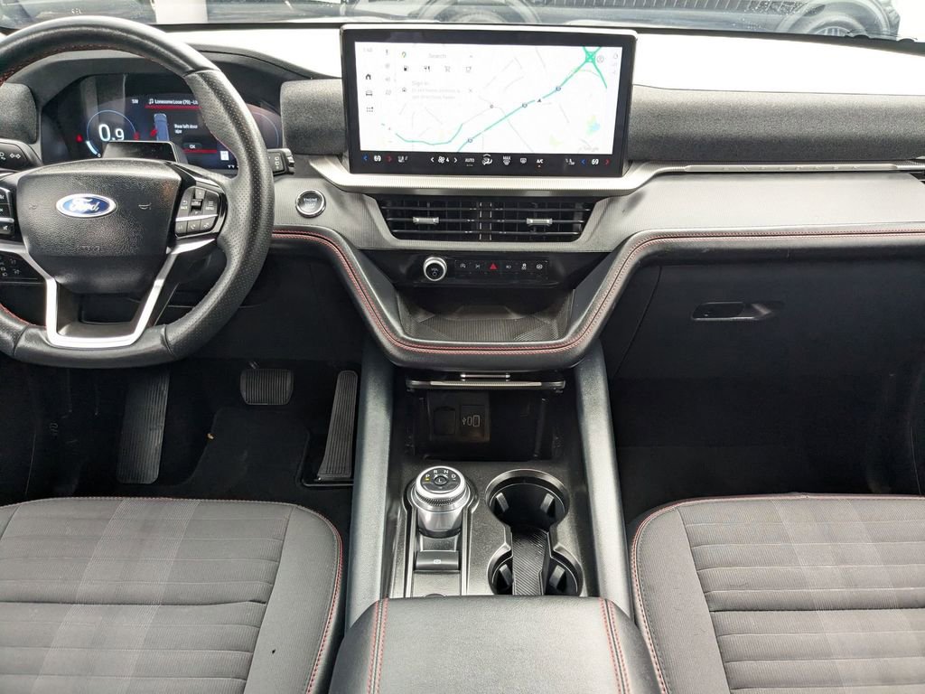 Used 2025 Ford Explorer ST-Line w/ ST-Line Street Pack image 15